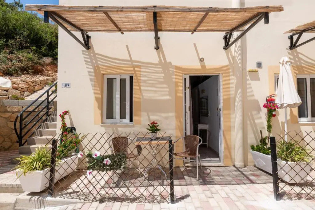 Pefkos View Suites & Maisonette