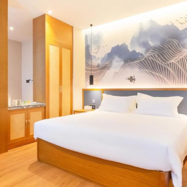 Taste Shangyi Hotel (Liuzhou Diwang North Station Store)