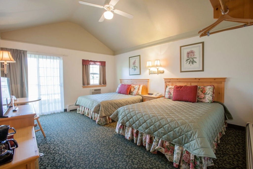 Rivers Edge Resort by Aspen Hotels