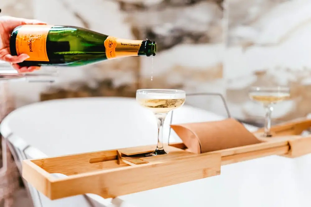 Twisted Lemon Restaurant & Boutique Inn