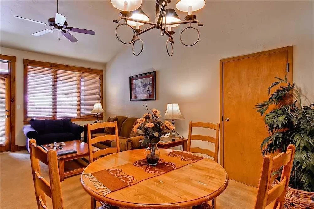 Tl2312 Lovely top Floor Home With Beautiful Views - Winter Specials!