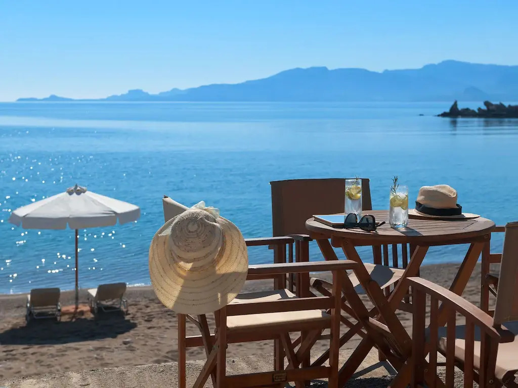holiday home, Charaki