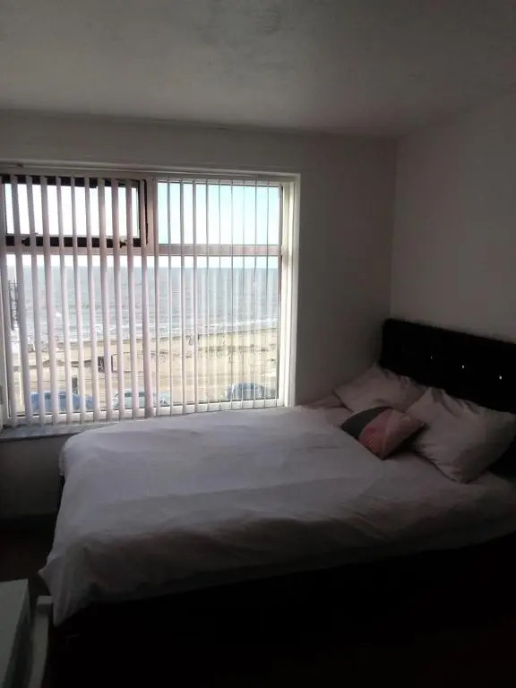 Arnies Hotel