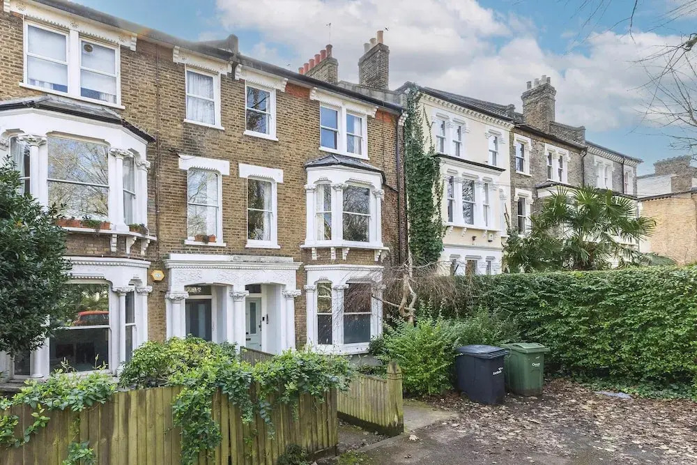 Leafy & Stylish Brixton Retreat