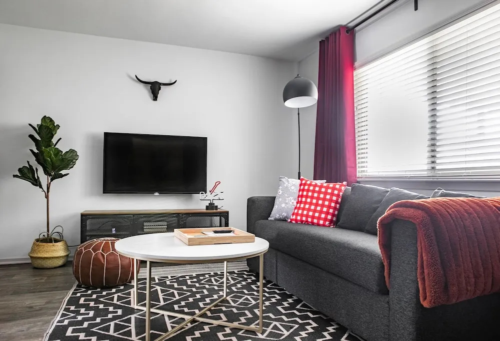 WanderJaunt - Shoal Creek Apts