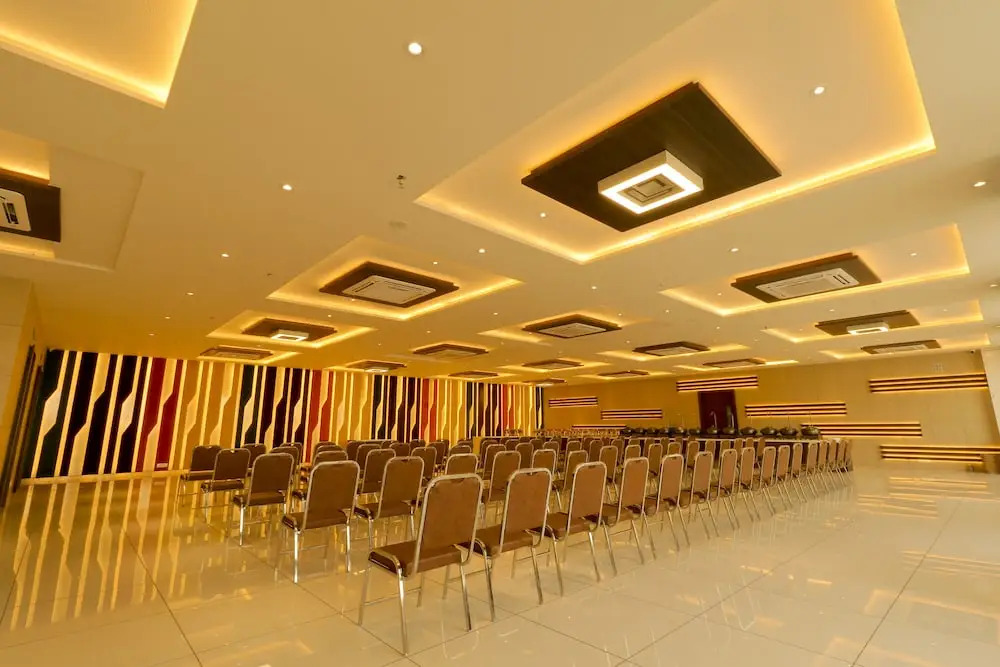 Hotel Grand Darshan Vadodara