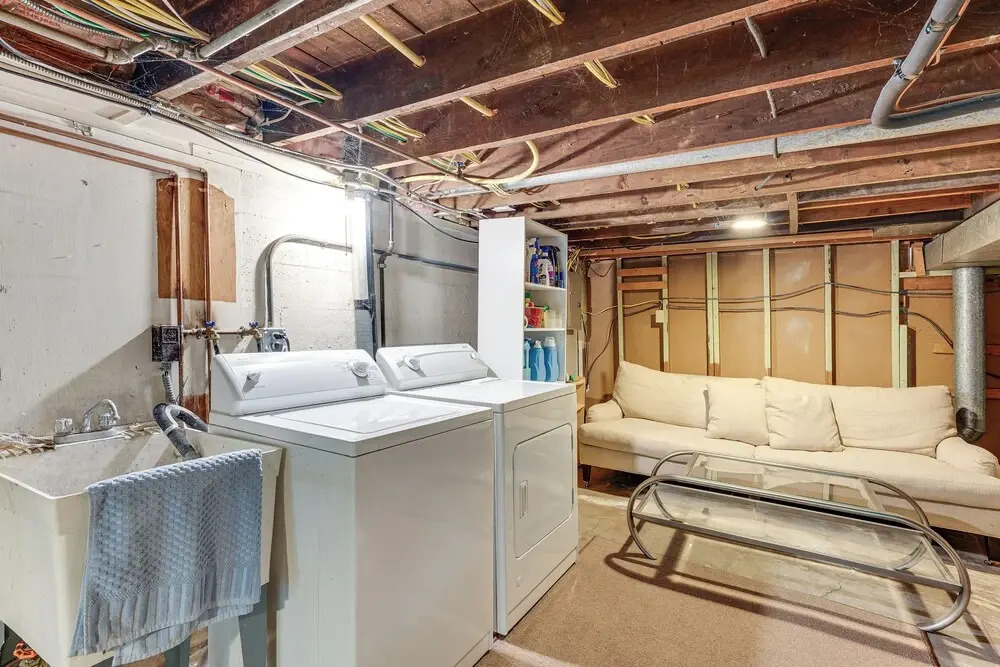 Lake Geneva Family Gem w/ Fenced Dog Run!