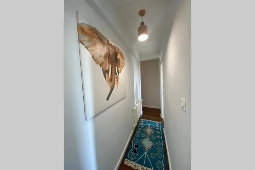 Très bel appartement, lumineux, idéalement situé.