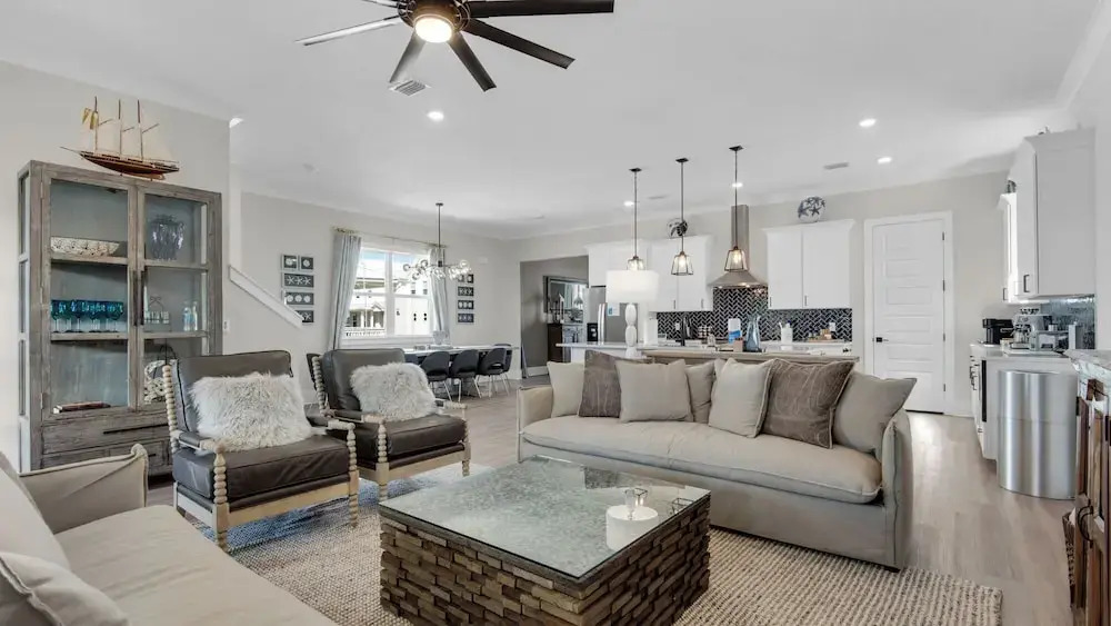 4BR Home With Deck & Grill Fun + Free Attraction Tickets!