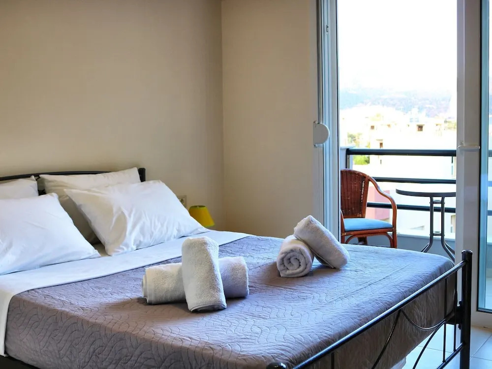 Stylish Seaside Apartment in Agios Nikolaos
