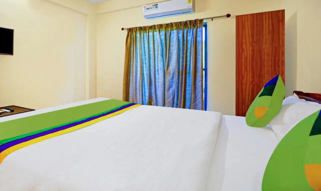 Treebo SS Residency Mountain View with Swimming Pool