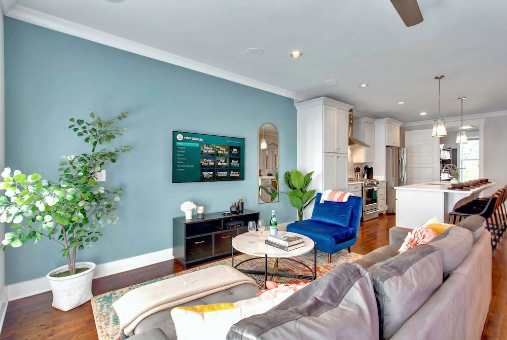 Near Gulch 12 South Book Luxury Now