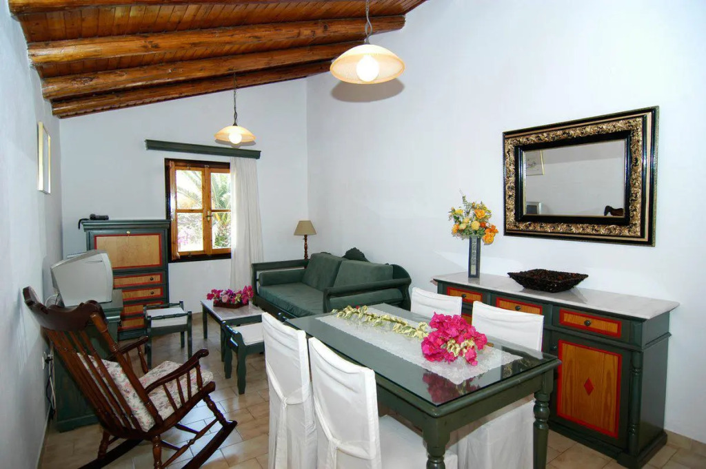 Olympia Beach Hotel