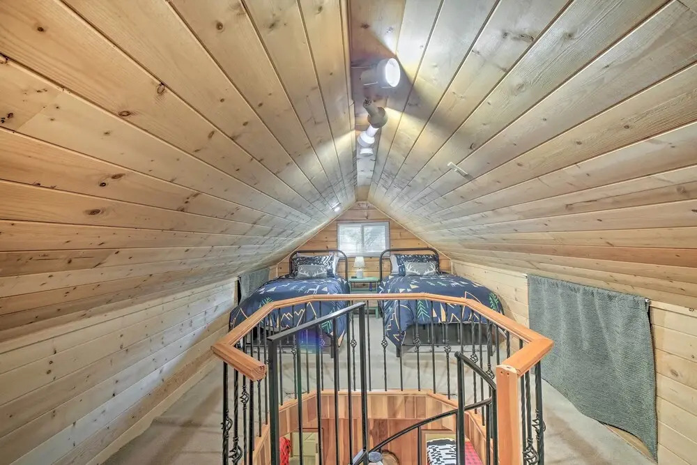 'wandering Elk' Cabin Retreat w/ Golf Access!