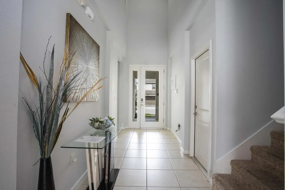 Stunning 6 Bd w Pool Close to Disney Sonoma 2682