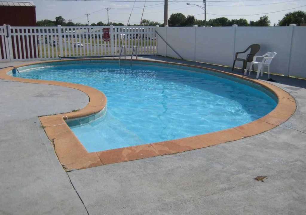 Luxury Inn Forrest City