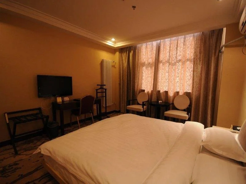 Sundo Carnival Business Hotel
