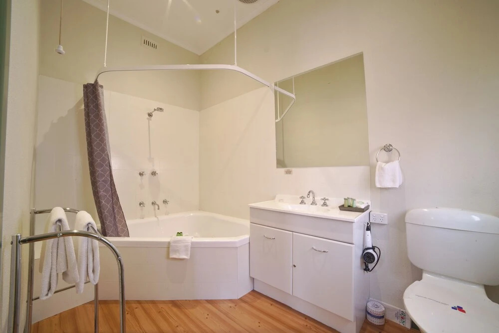 Ballarat Station Apartments Queen Studio with Spa