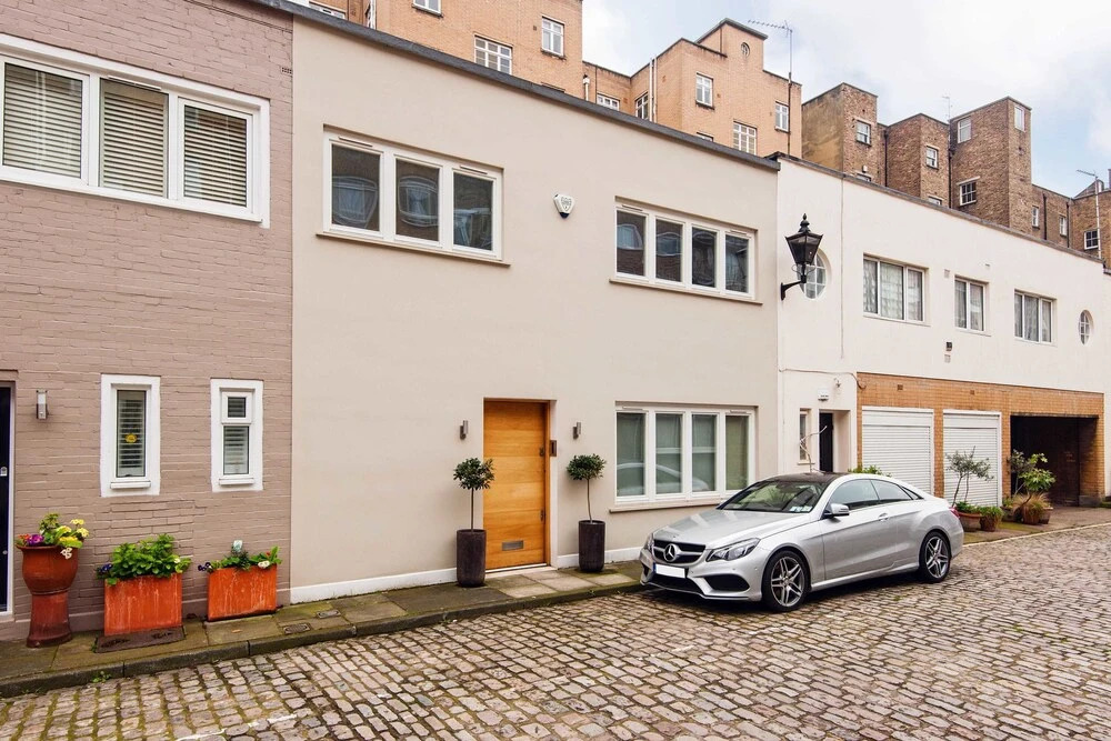 The Gloucester Mews Gem - RMA2