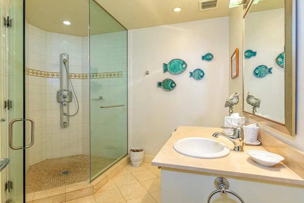 Ho'olei Ocean View Rooms by Coldwell Banker Island Vacations