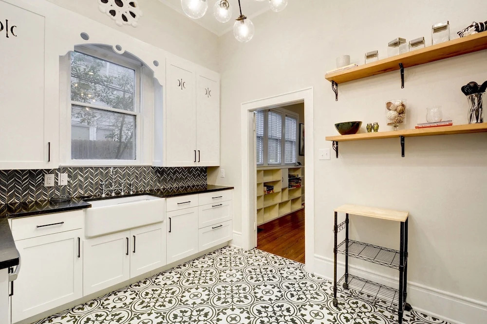 Historic Austin Home by RedAwning
