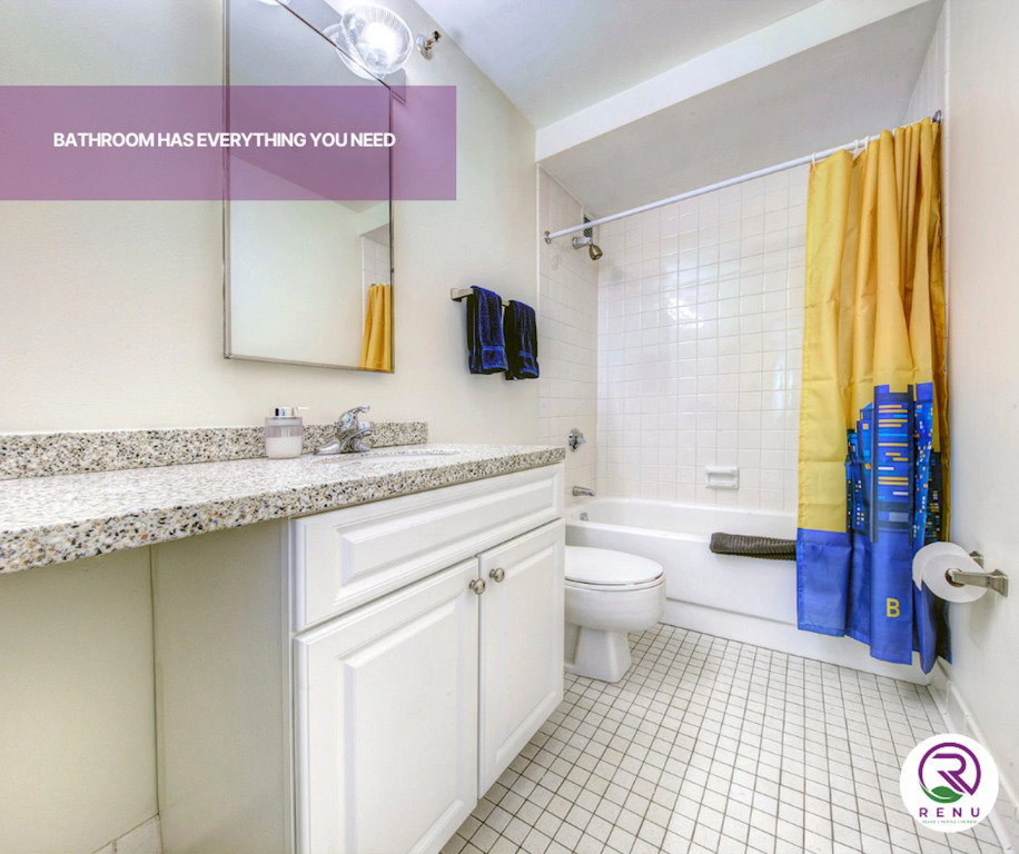 Beautiful, fully equipped, luxury condo!