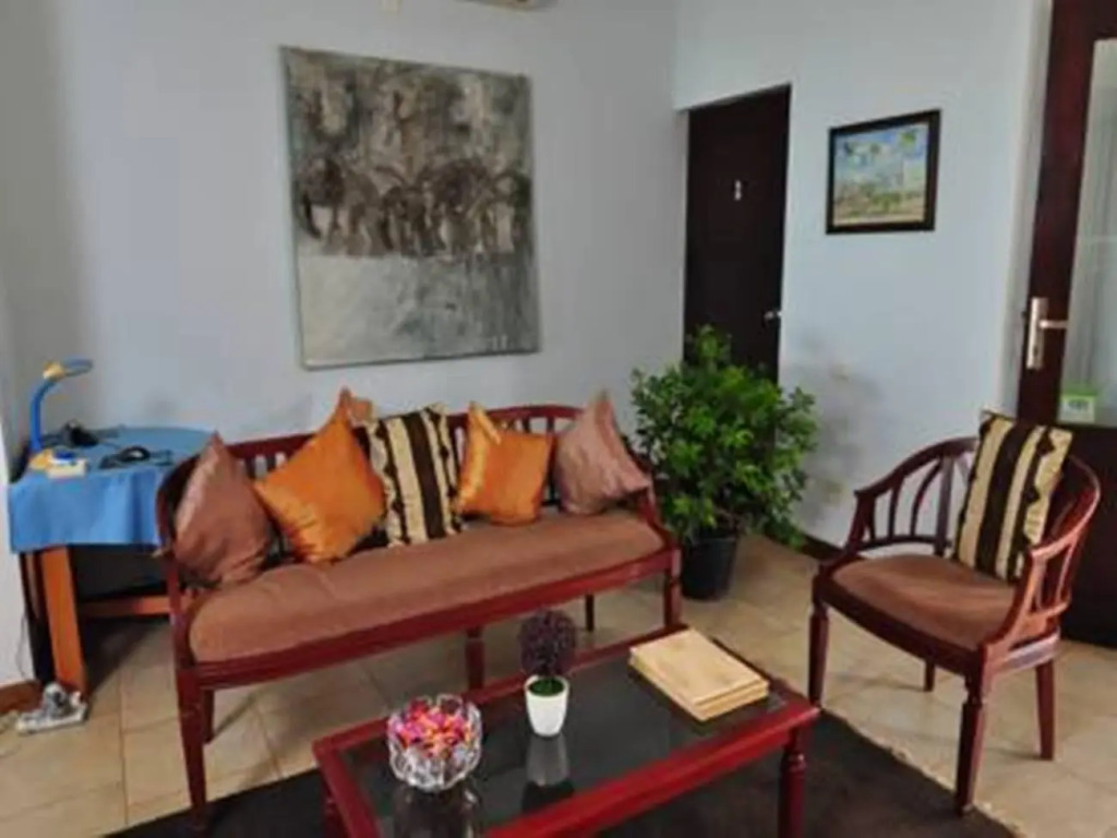 C & I Beach Hotel