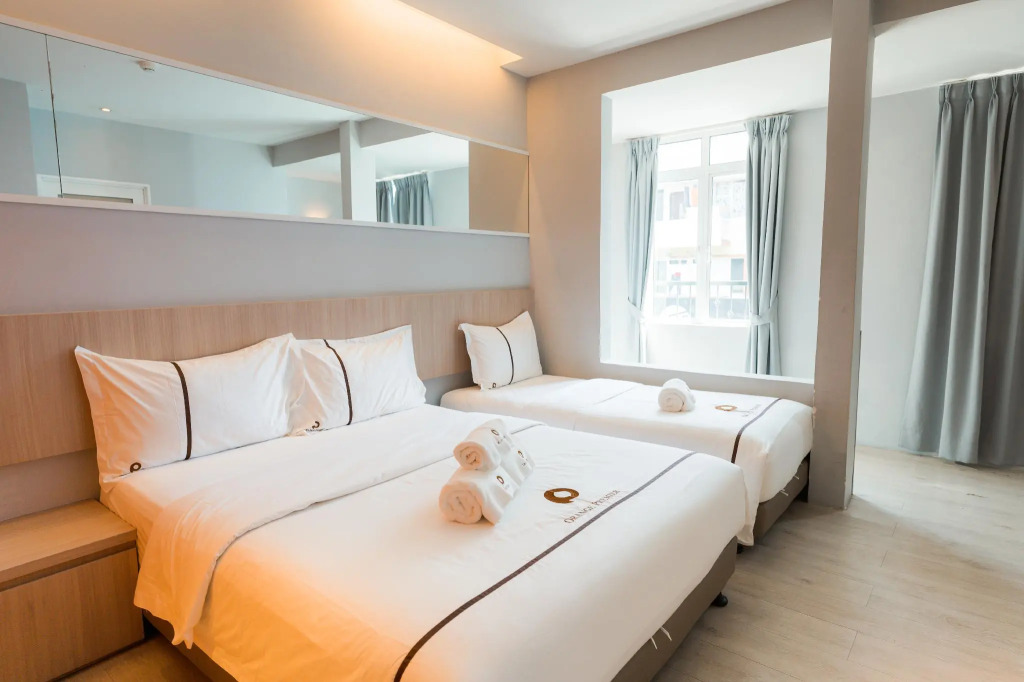 OYO 278 Orange Premier Hotel