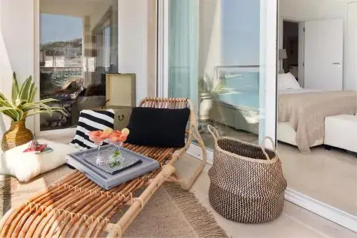 CALI Deluxe Holidays, Sesimbra