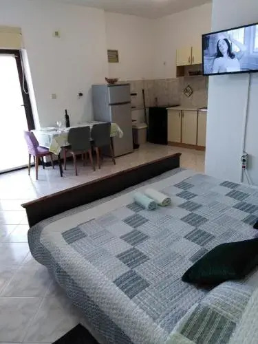 Apartments Mirjana 158