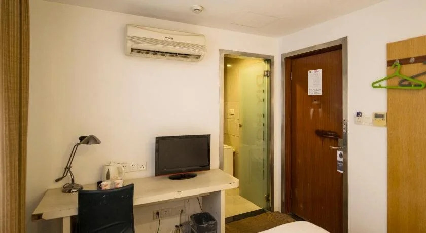 Qinhuangdao Zhongmei Hotel