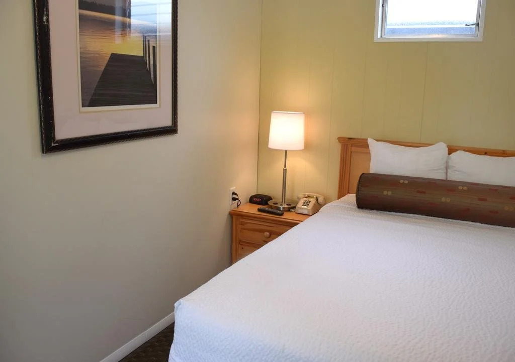 Scottys Lakeside Resort