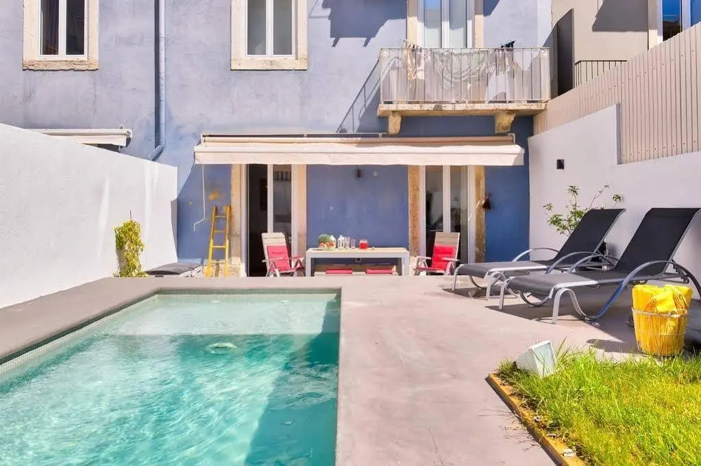 Lisbon Centre Apartment with Private Pool