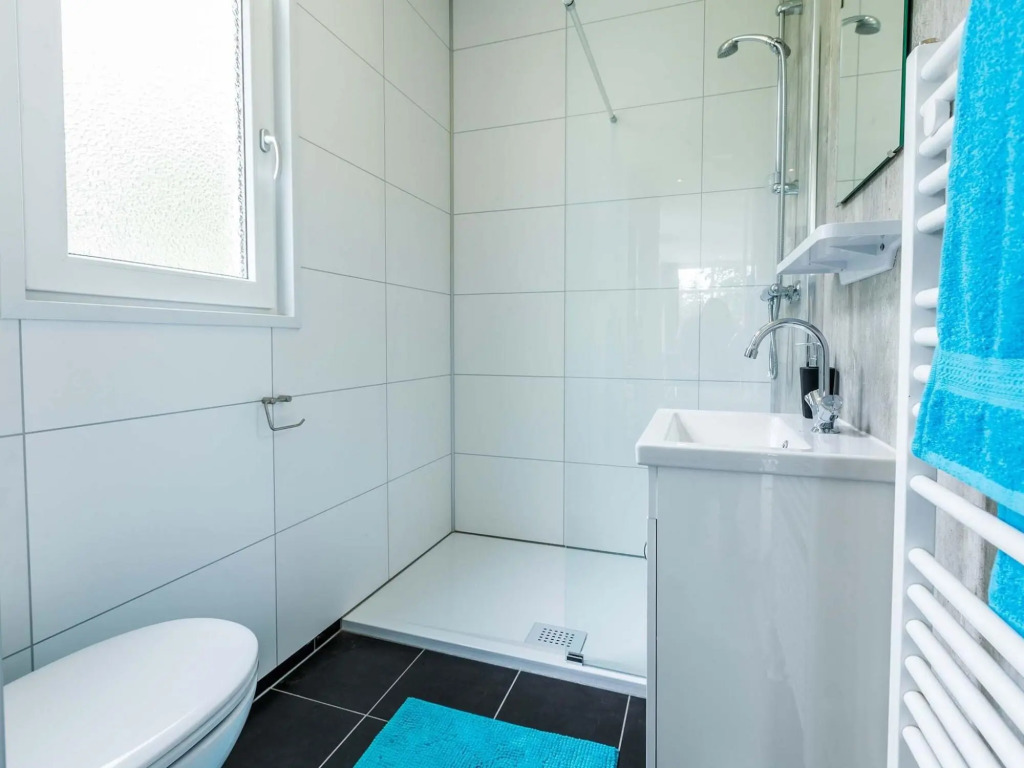 Nice chalet with dishwasher, in a holiday park in the middle of De Veluwe