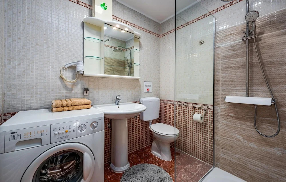 Awesome Home in Baderna With Wifi and 2 Bedrooms