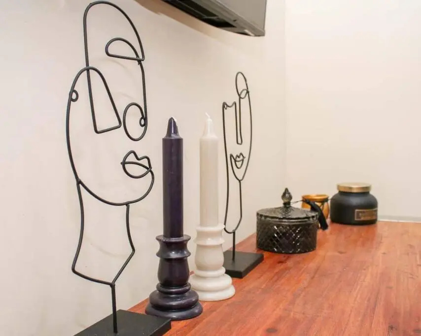 No25-Luxe Living Guest House- 2 Bed-WIFI-Free Parking-City- Beach