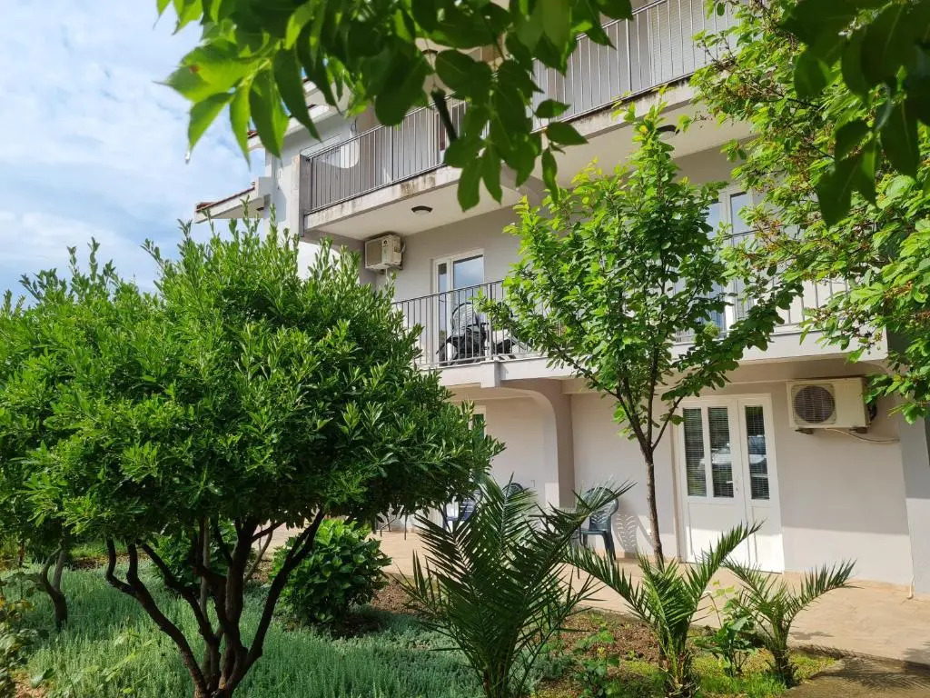 Apartments Macaso