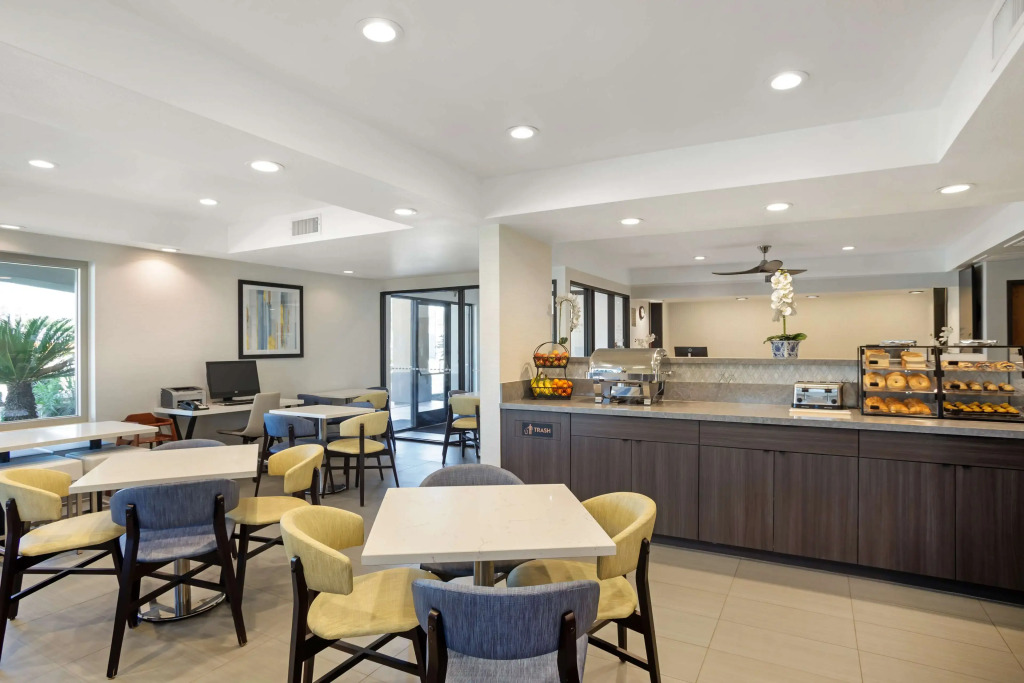 Best Western Exeter Inn & Suites