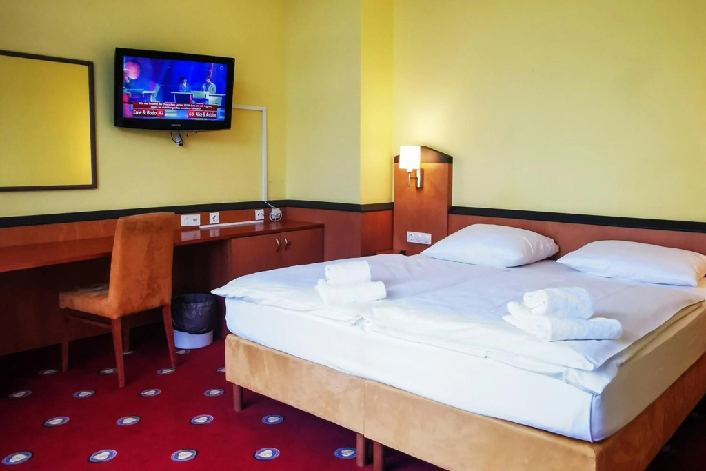 Plaza Hotel & Living Frankfurt