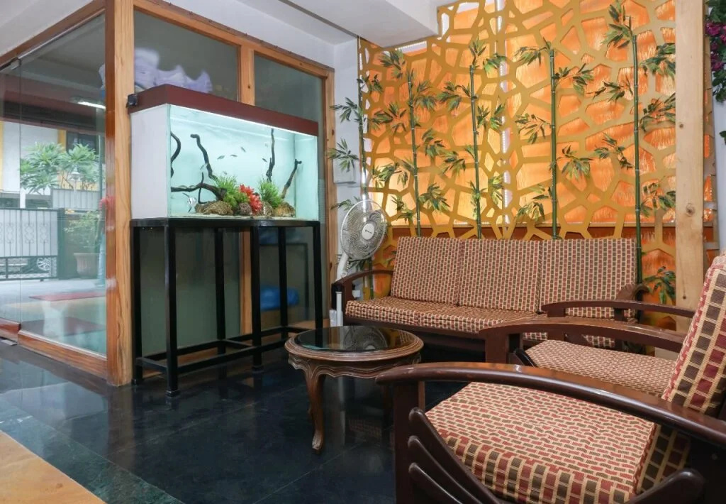 Hotel Silvver Crest By OYO Rooms