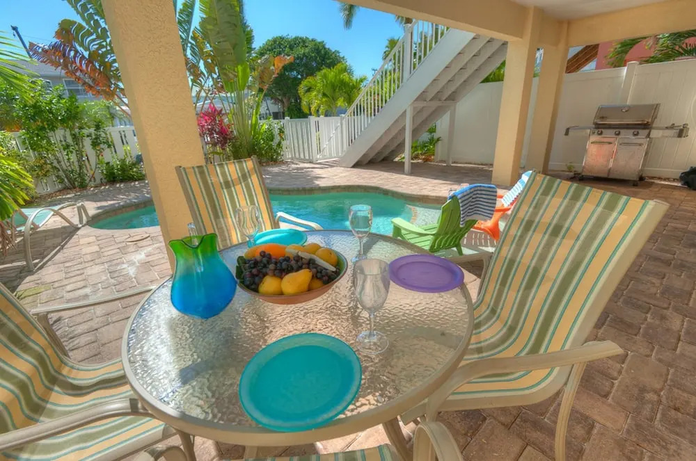 Avenue E By The Sea Apartment 4