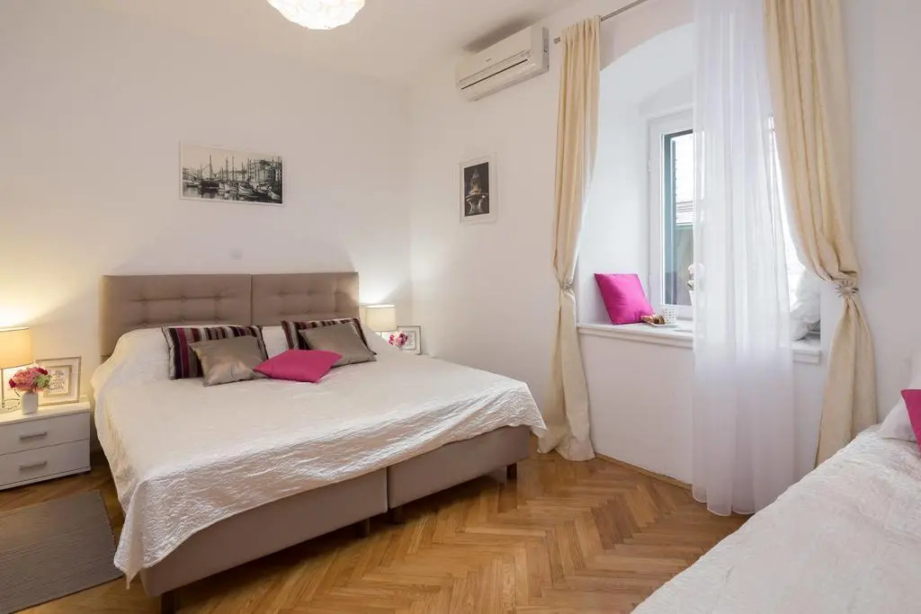 Apartment Mirtus