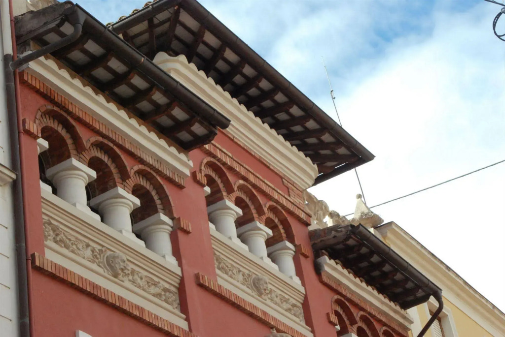 LAgora Hotel