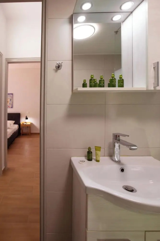 Beautiful apt near the sea by GHH