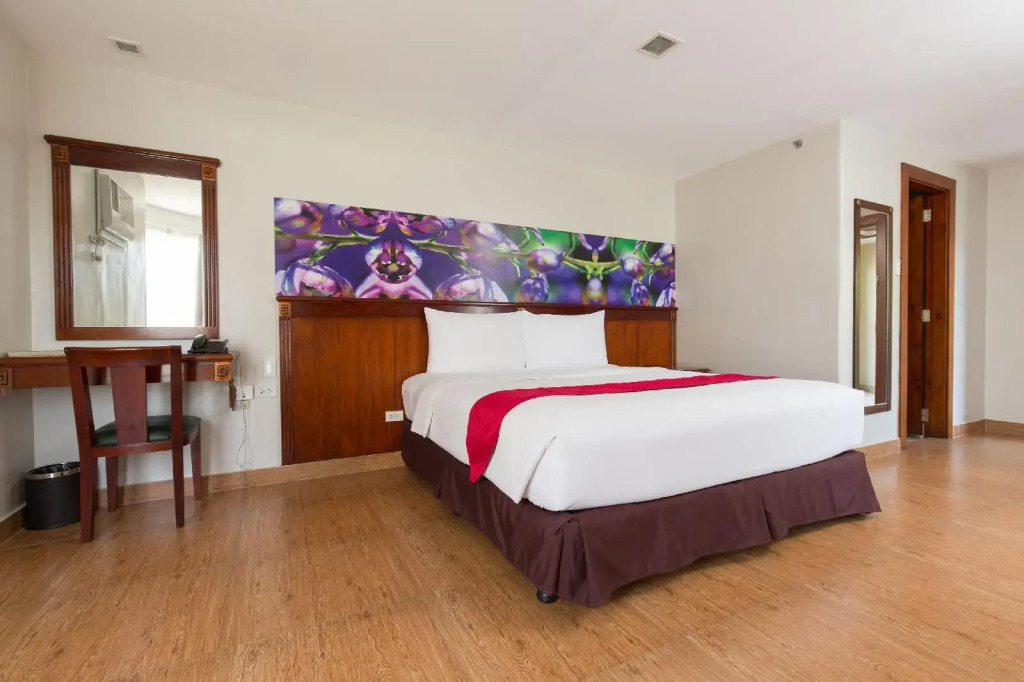 MJ Hotel and Suites
