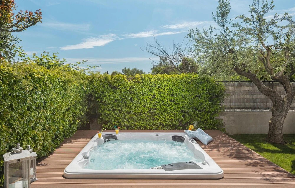 Amazing Home in Rovinj with Hot Tub, WiFi & 2 Bedrooms