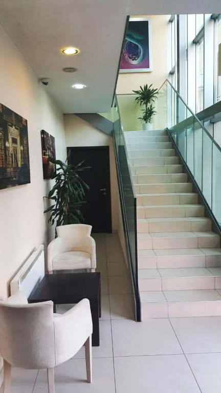 Hotel Contact