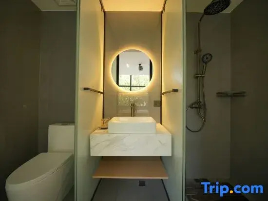 Xishang Mantingju Hotel (Jingdezhen People Square Tao Yang Alley)