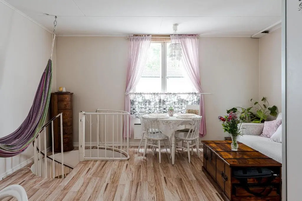 Unique wooden house apartment close to Logomo and downtown