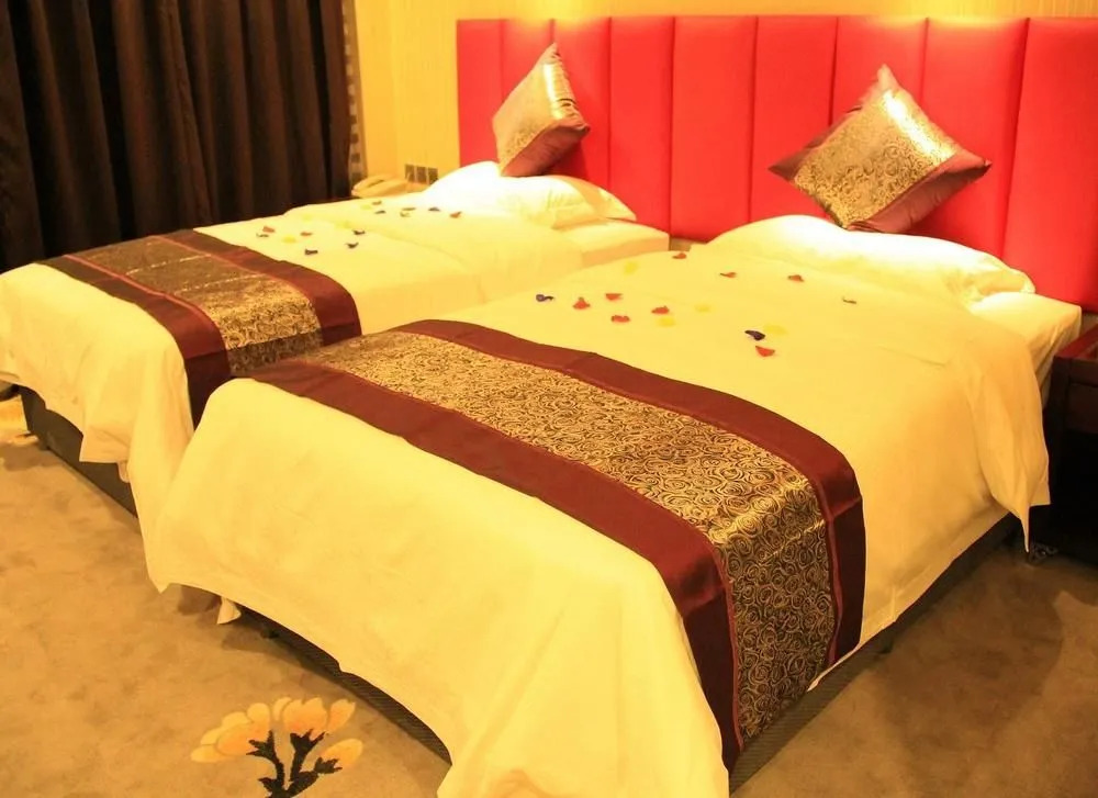 Yijia Hotel
